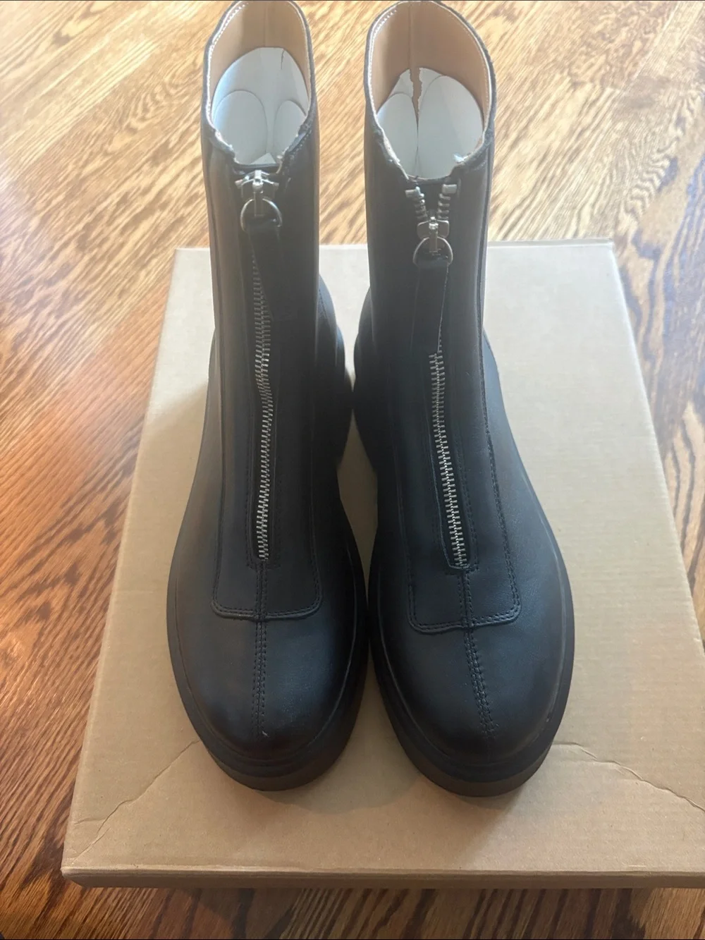 Steve Madden brand new